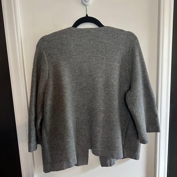 Chico's Gray Knit Sweater Hardware Detail Cardigan Sweater Size 1 Women's Medium - Picture 6 of 6